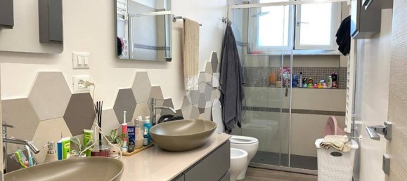 Apartamento T2 em Genoa, Italy N.º 352391 16