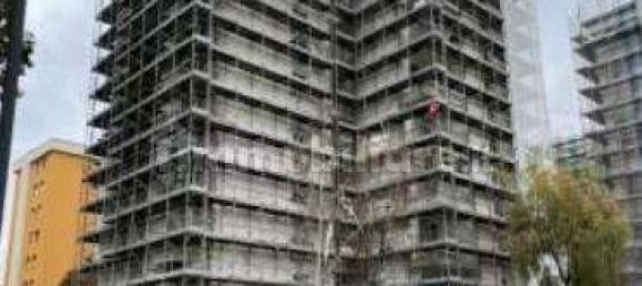 3 chambres Appartement à Opera, Italy No. 8351 2