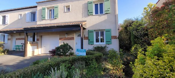 Casa de 4 dormitorios en Orleans, France No. 49390 2