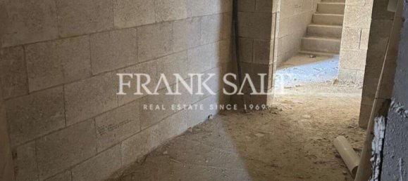 Apartamento de 3 dormitorios en Siggiewi, Malta No. 326 2