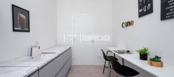 Apartamento de 3 dormitorios en Sassuolo, Italy No. 374757 3