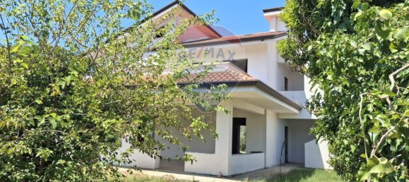 8 rooms Villa in Minturno, Italy No. 268023 4