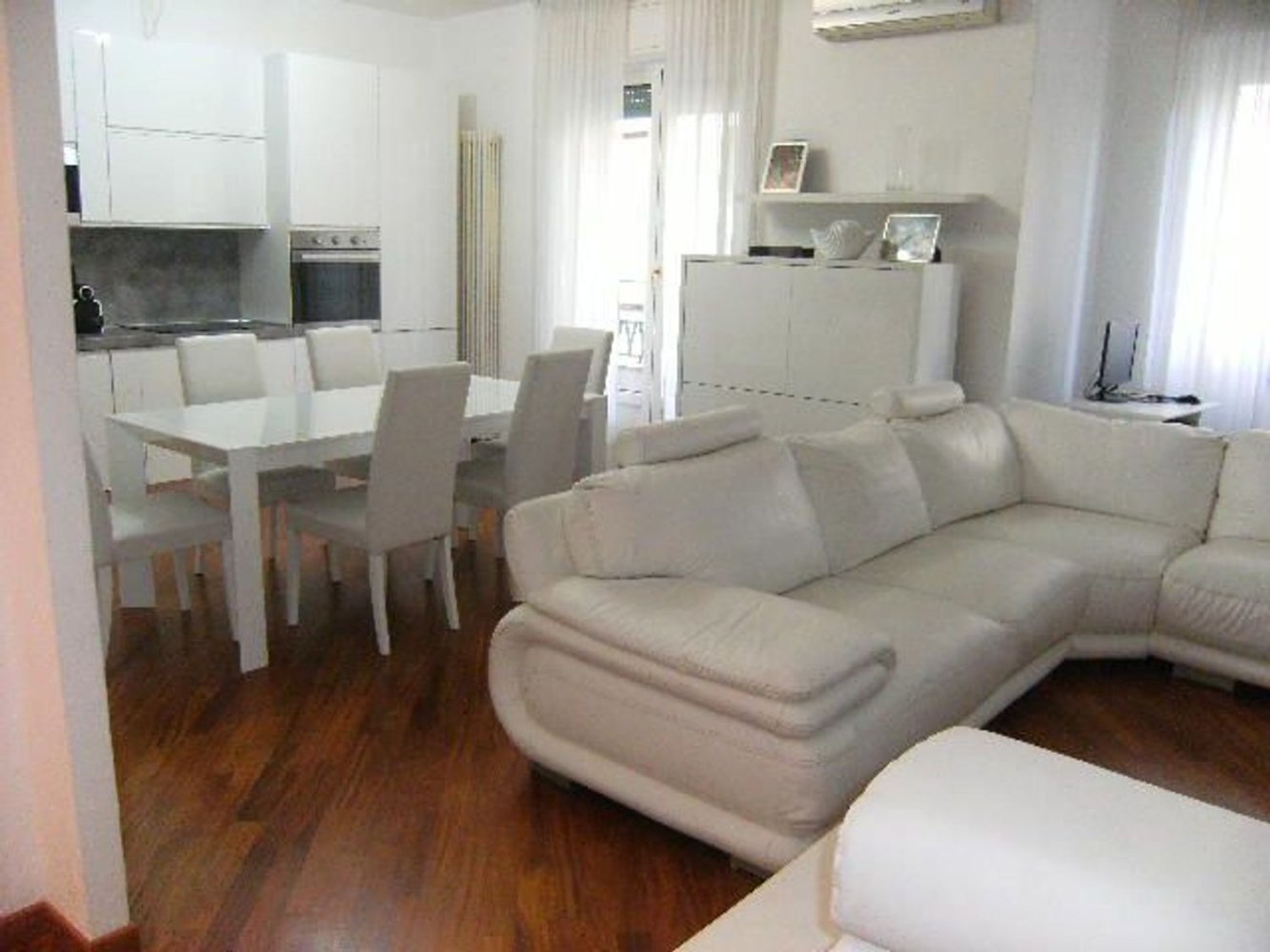 3 Schlafzimmer Wohnung in Milan, Italy, Nr. 364217