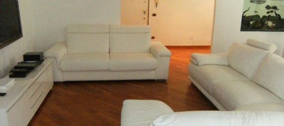 3 Schlafzimmer Wohnung in Milan, Italy, Nr. 364217 8