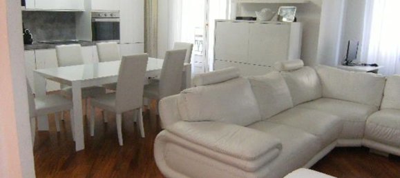 3 Schlafzimmer Wohnung in Milan, Italy, Nr. 364217 2