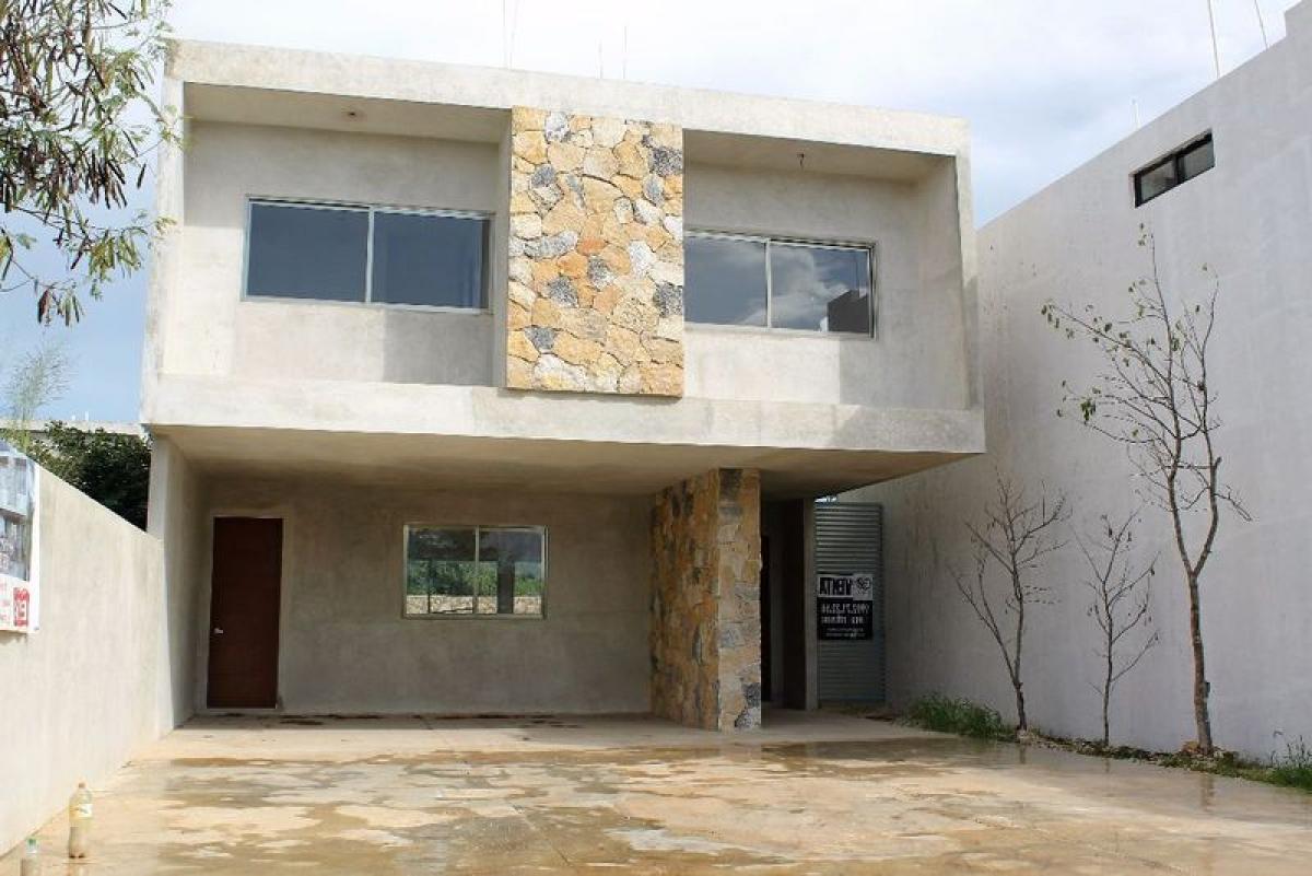 Casa de 3 dormitorios en Mérida, Mexico No. 135574