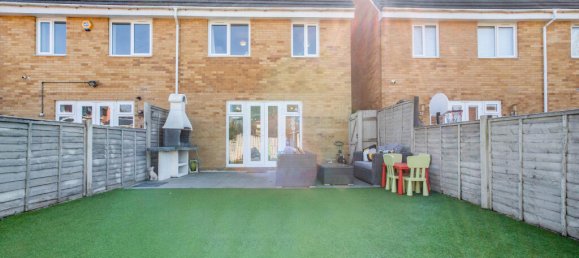 4 bedrooms House in Dartford, United Kingdom No. 10640 34