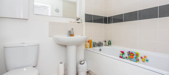 4 bedrooms House in Dartford, United Kingdom No. 10640 31