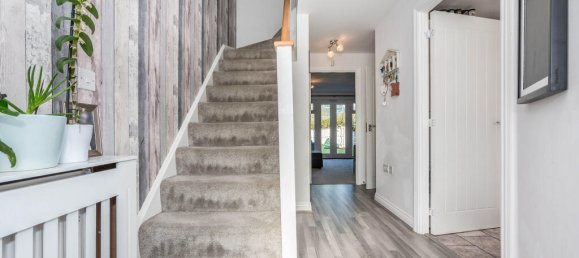 4 bedrooms House in Dartford, United Kingdom No. 10640 6