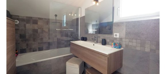 4 غرف نوم منزل في Rumilly, France رقم 284267 13