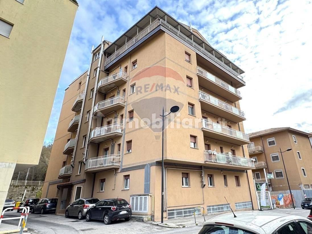 3 bedrooms Apartment in L'Aquila, Italy No. 339590