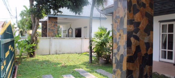 Café/restaurante de 2 dormitorios en Pattaya, Thailand No. 1921 4