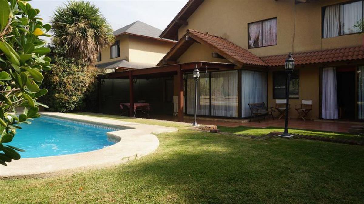 Дом с 5 спальнями в Сантьяго, Чили № 2938