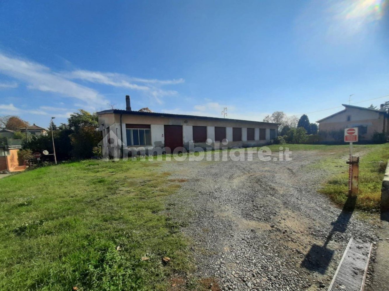 2 rooms Warehouse in Ovada, Italy No. 135440