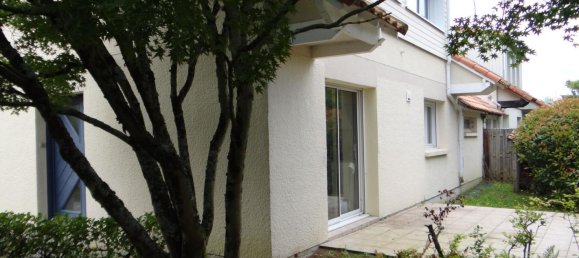 Casa de 3 dormitorios en Saint-Sebastien-sur-Loire, France No. 95578 4