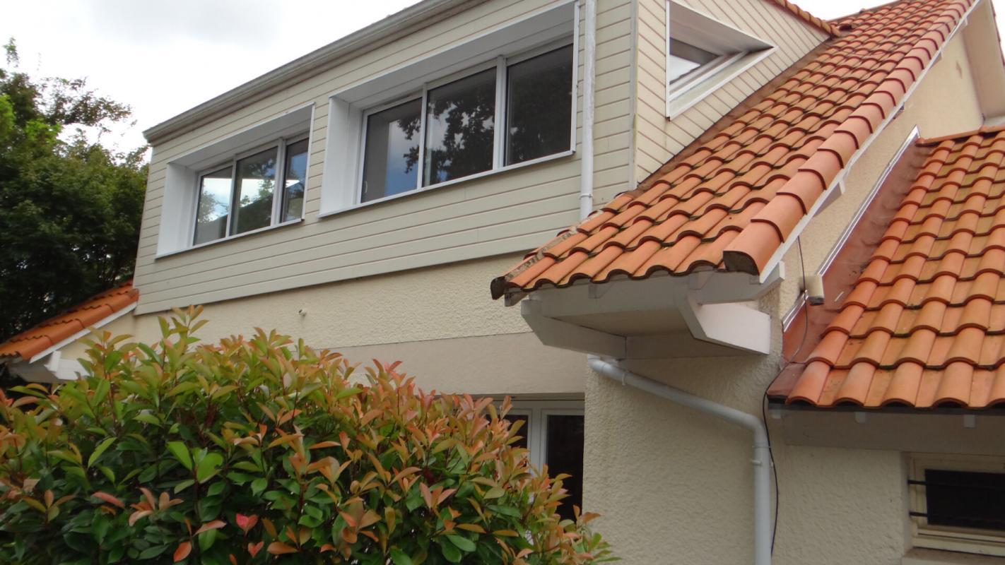 Casa de 3 dormitorios en Saint-Sebastien-sur-Loire, France No. 95578