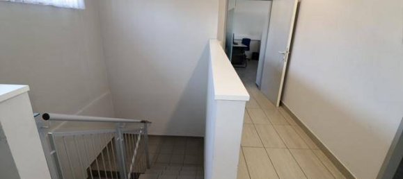 6-salle Bâtiment à Gleisdorf, Austria No. 90959 3