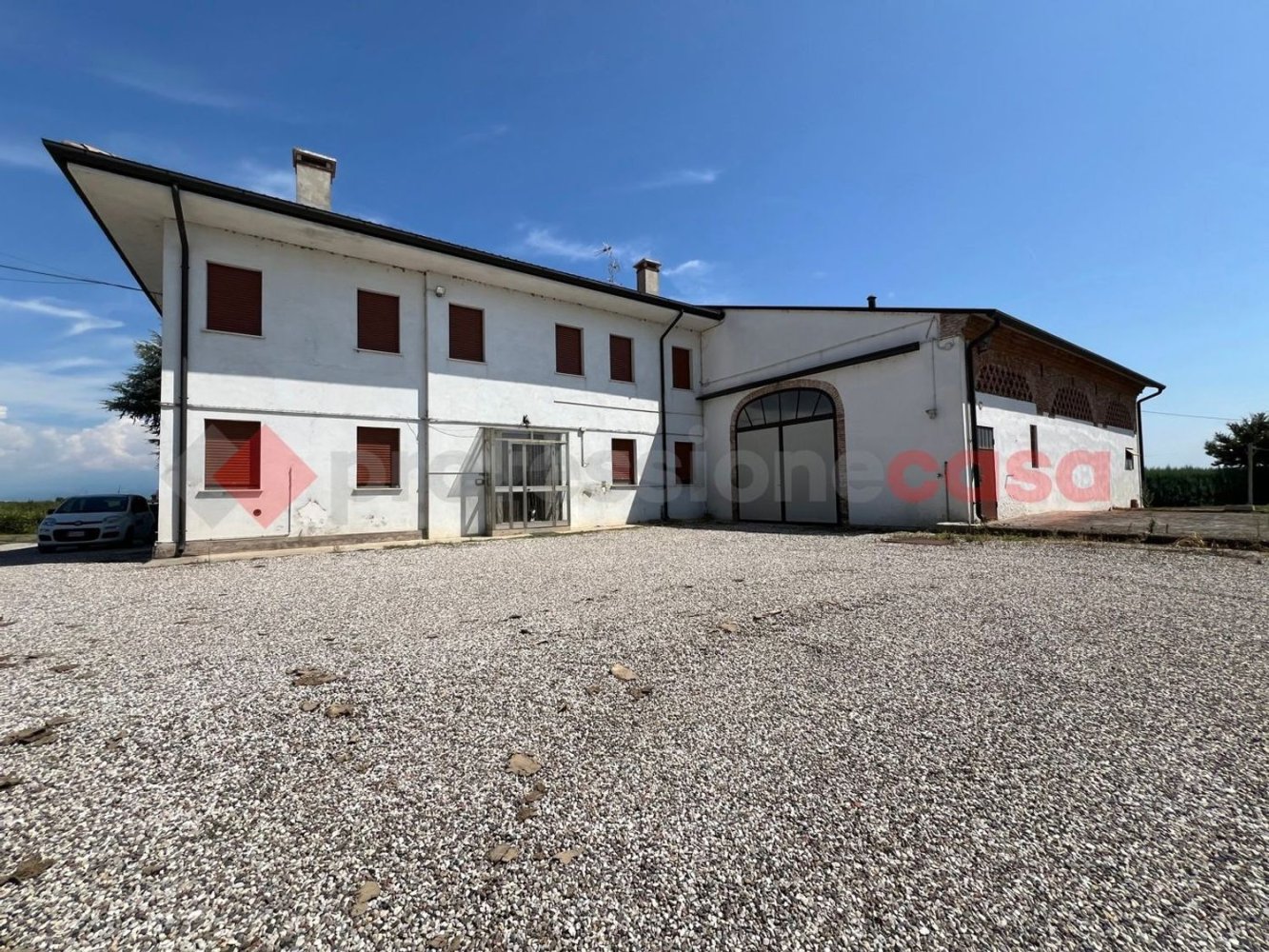 Casa de 6 habitaciónes en Isola Rizza, Italy No. 283819