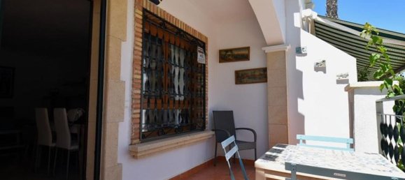 2 bedrooms Townhouse in La Zenia, Spain No. 190715 2