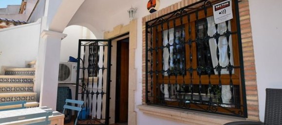 2 bedrooms Townhouse in La Zenia, Spain No. 190715 3