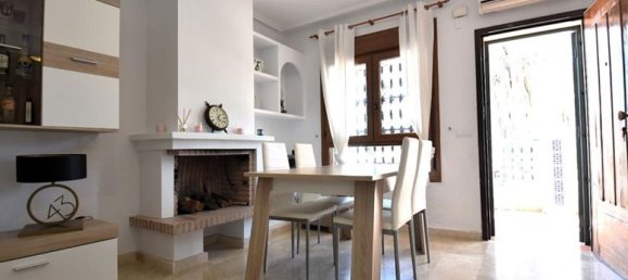 2 bedrooms Townhouse in La Zenia, Spain No. 190715 4