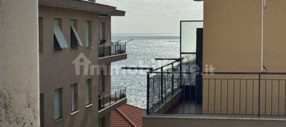 2 bedrooms Penthouse in Cogoleto, Italy No. 352439 12