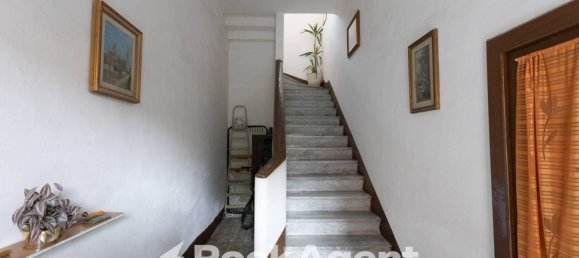 2 bedrooms House in Livorno, Italy No. 287156 2