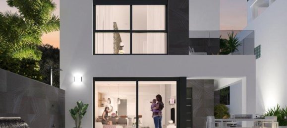 4 chambres Villa à Punta Prima, Spain No. 7187 2