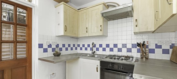 5 bedrooms House in London, United Kingdom No. 10433 8