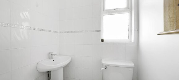 5 bedrooms House in London, United Kingdom No. 10433 34