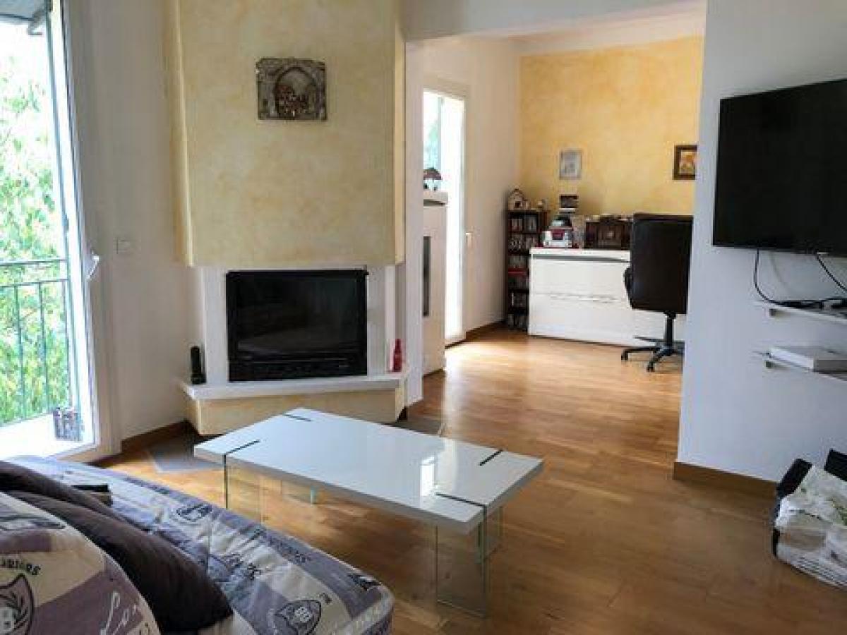 Кондоминиум  с 2 спальнями в Грас, Франция № 14674