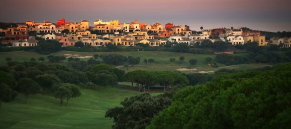 Villa de 4 dormitorios en Cádiz, Spain No. 26920 2