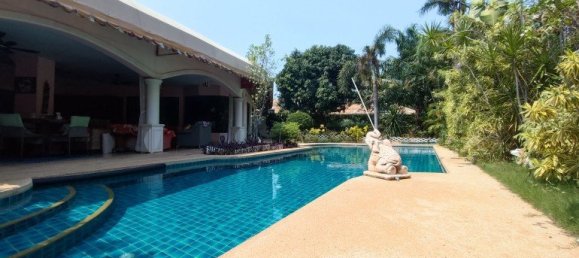 4 bedrooms Cafe / restaurant in Pattaya, Thailand No. 3436 7