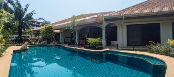 4 bedrooms Cafe / restaurant in Pattaya, Thailand No. 3436 4