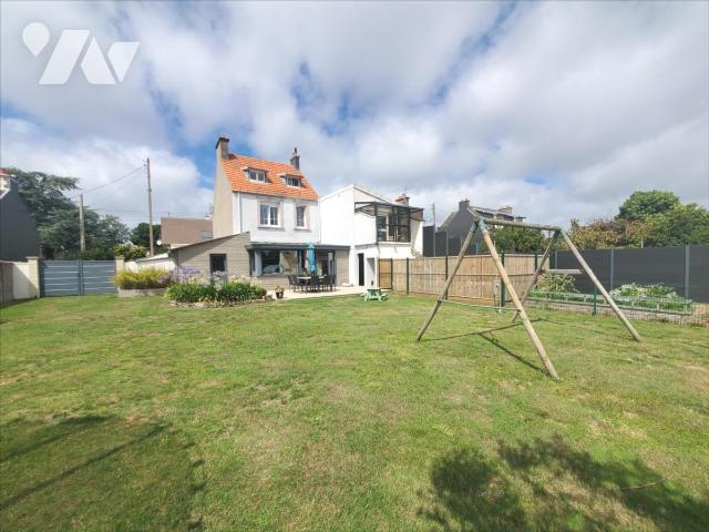 3 bedrooms House in Manche, France No. 295273