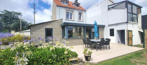 3 bedrooms House in Manche, France No. 295273 2