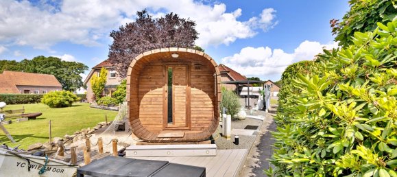 Здание с 8 комнатами в Виттмунд, Германия № 141111 3