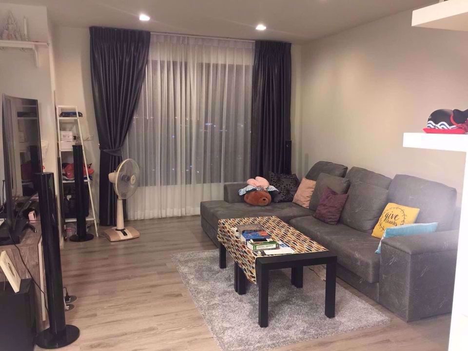 Дуплекс с 3 спальнями в Самутпракан, Таиланд № 4366