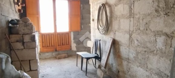 Квартира с 3 комнатами в Альтамура, Италия № 233912 4