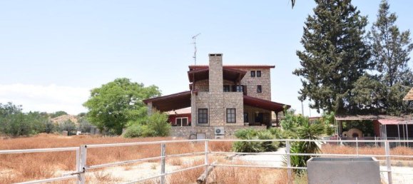 4 Schlafzimmer Villa in Nicosia, Cyprus, Nr. 6038 2