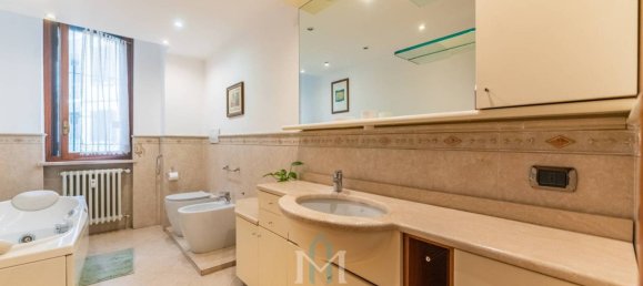 Apartamento de 2 dormitorios en Milan, Italy No. 352240 26