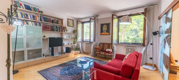 Apartamento de 2 dormitorios en Milan, Italy No. 352240 2