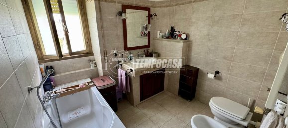 3 Schlafzimmer Wohnung in Rome, Italy, Nr. 372119 17