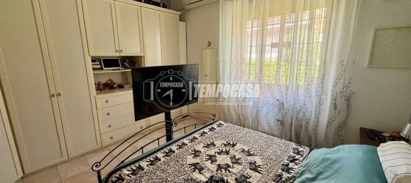 3 Schlafzimmer Wohnung in Rome, Italy, Nr. 372119 14