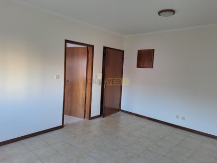 Квартира с 1 спальней в Лориш, Португалия № 148920