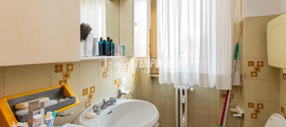 4 rooms Apartment in Castellanza, Italy No. 28311 8