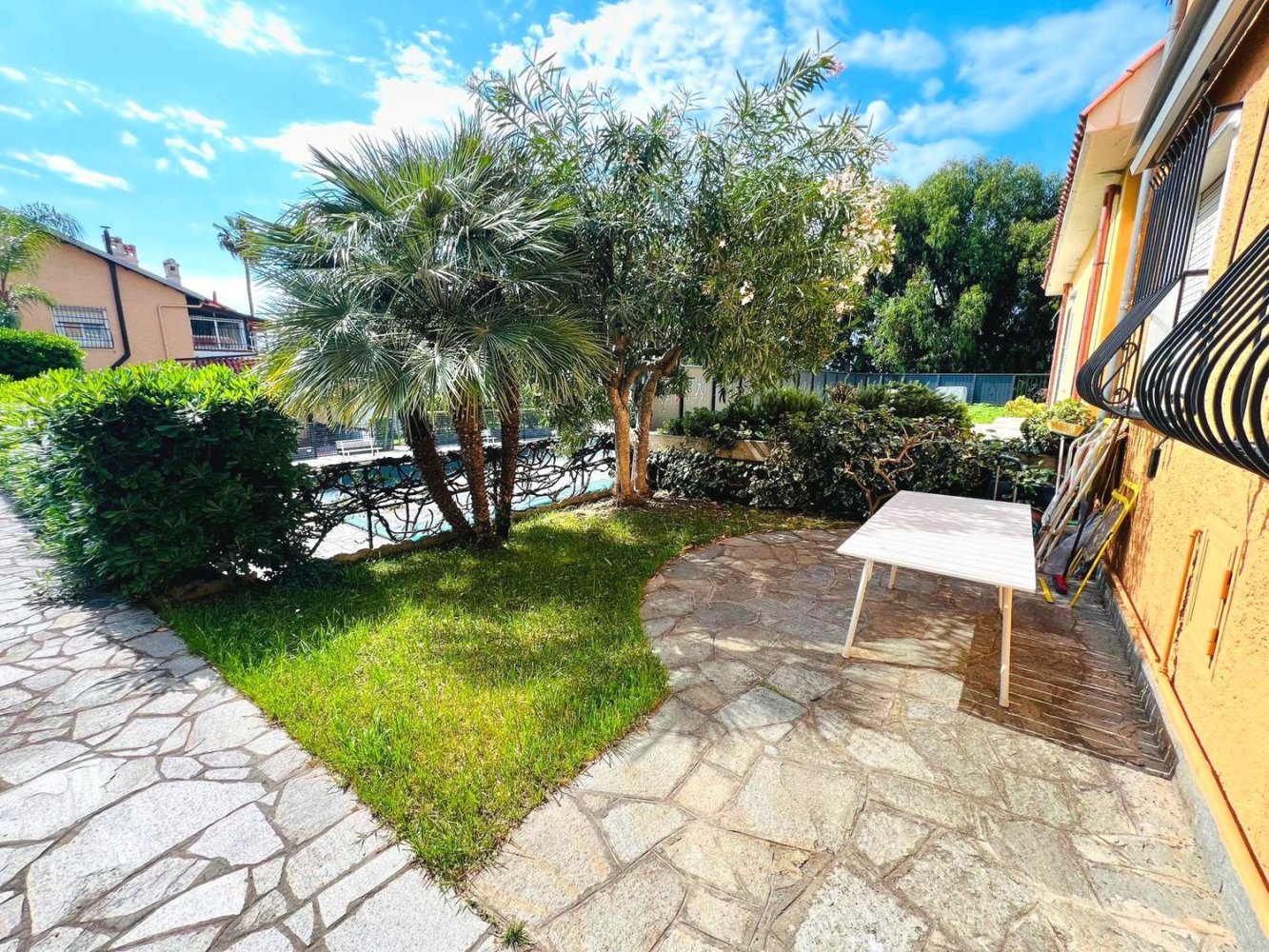 2 bedrooms Apartment in San Bartolomeo al Mare, Italy No. 342924