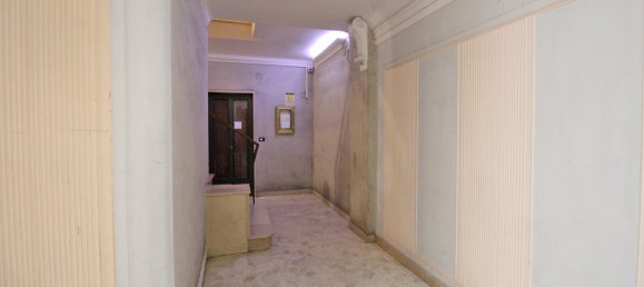  Castillos de 3 dormitorios en Genoa, Italy No. 381145 10