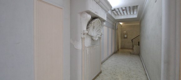  Castillos de 3 dormitorios en Genoa, Italy No. 381145 11