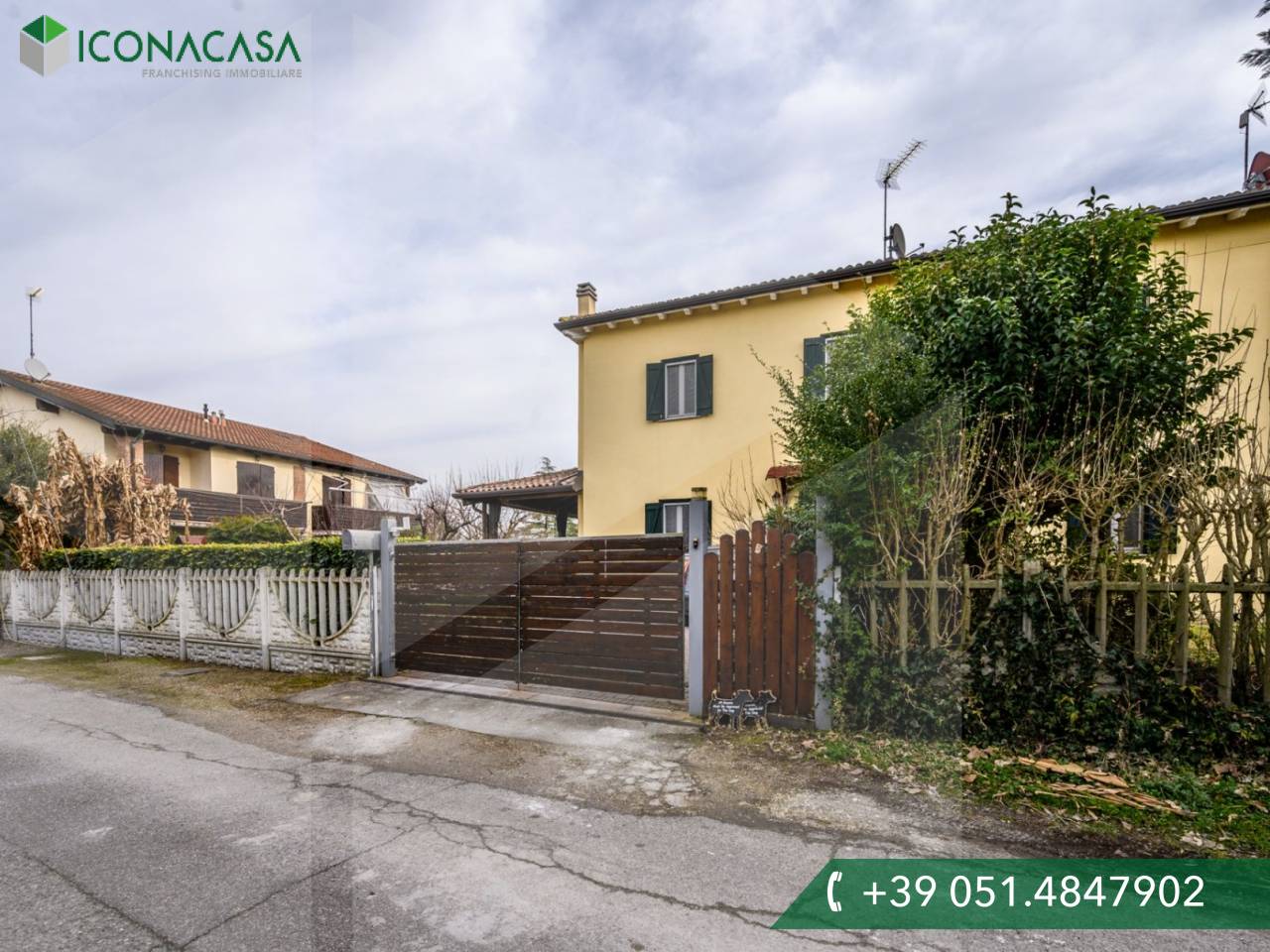 6 rooms Villa in Molinella, Italy No. 26232